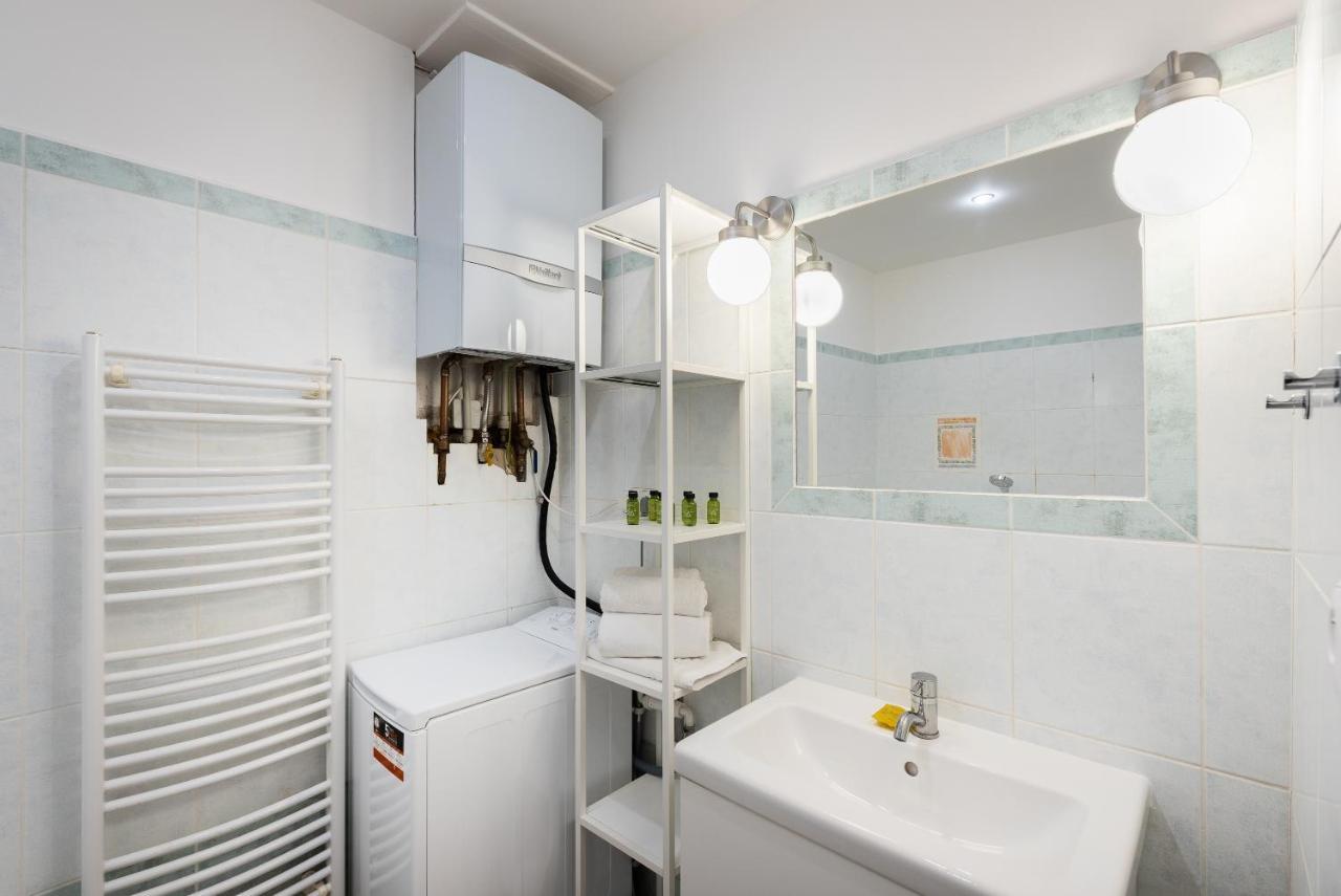 Budget Reznicka apartment Prag Exteriör bild