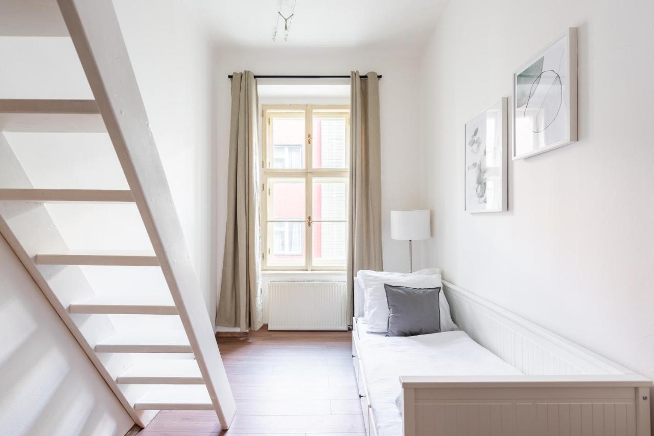 Budget Reznicka apartment Prag Exteriör bild