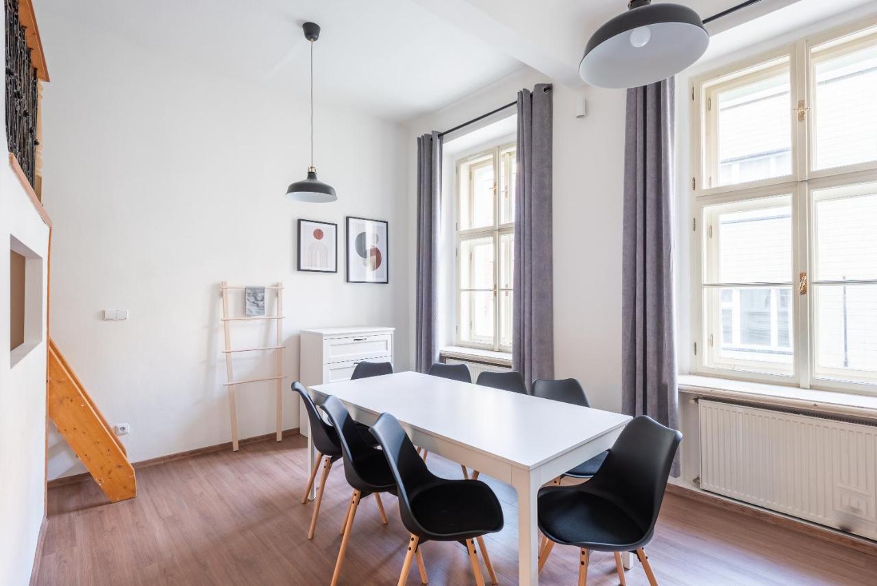 Budget Reznicka apartment Prag Exteriör bild