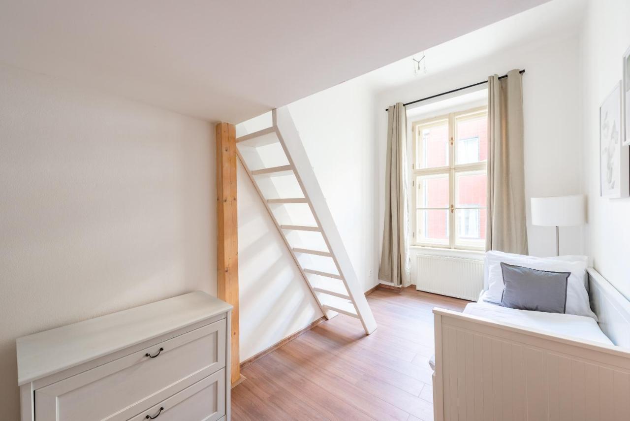 Budget Reznicka apartment Prag Exteriör bild